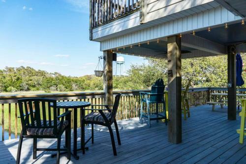 Lay Z Days By Oak Island Accommodations