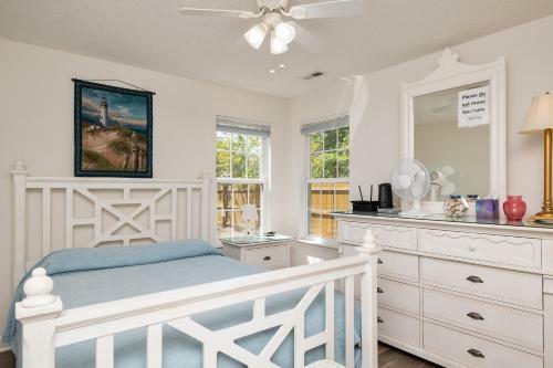 The Seashell By Oak Island Accommodations