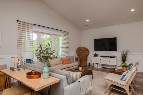 Suga Shack By Oak Island Accommodations