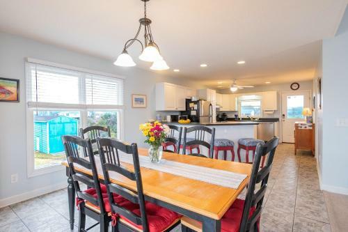 Southern Horizons By Oak Island Accommodations