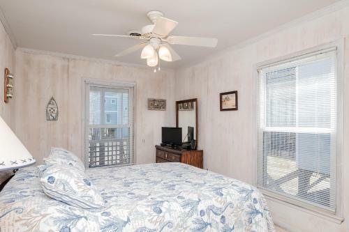 See The Sea By Oak Island Accommodations