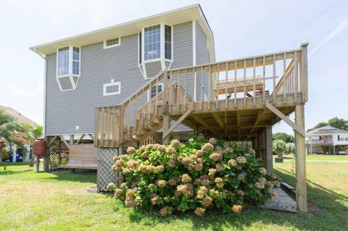 It Depends By Oak Island Accommodations