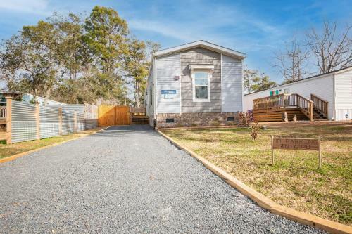 Lighthouse Lodge By Oak Island Accommodations
