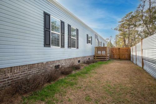 Lighthouse Lodge By Oak Island Accommodations