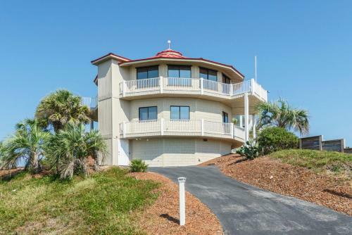 Island Tower By Oak Island Accommodations