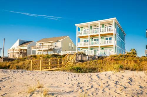 The Sandcastle By Oak Island Accommodations