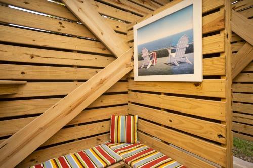 Sherrys Paradise By Oak Island Accommodations