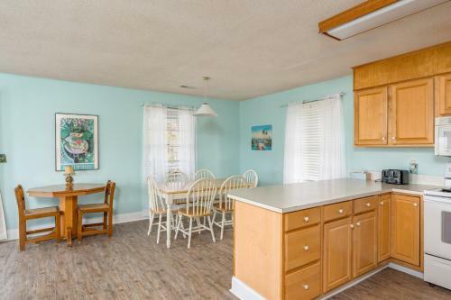 Kay La Plaj By Oak Island Accommodations