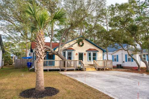 Island Hideaway By Oak Island Accommodations