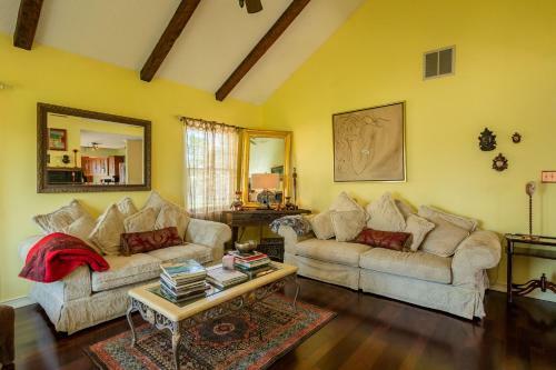 Dockside Paradise By Oak Island Accommodations