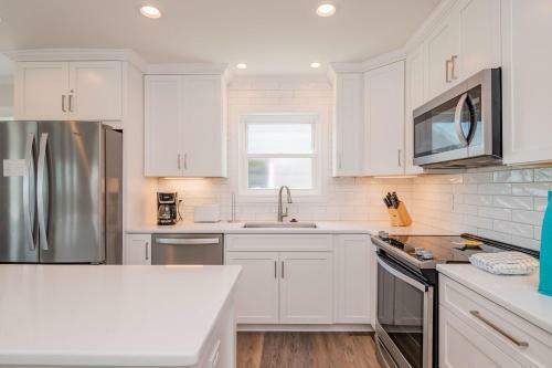 Dunes By Oak Island Accommodations