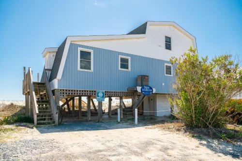 Divine Intervention By Oak Island Accommodations