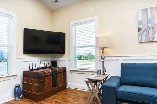 Glide Path By Oak Island Accommodations