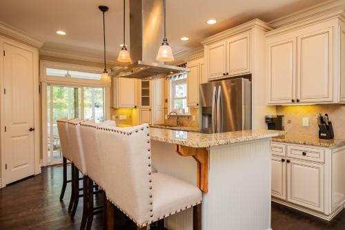 Sea Haven By Oak Island Accommodations