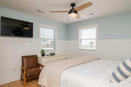 Sawyers Shore Shack By Oak Island Accommodations
