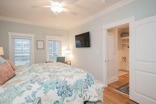 Pier Walker By Oak Island Accommodations