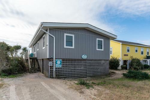 Salt Life By Oak Island Accommodations