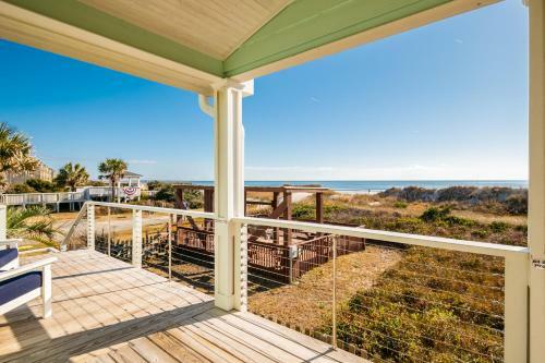 Seascape By Oak Island Accommodations