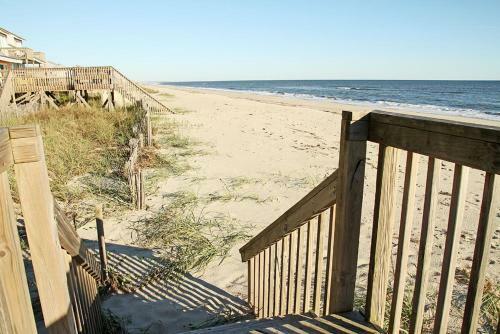 Red And Brown By Oak Island Accommodations