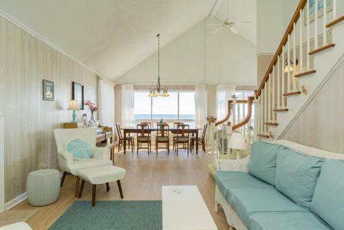 Red And Brown By Oak Island Accommodations