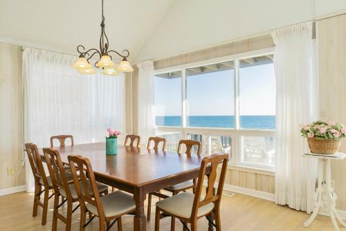 Red And Brown By Oak Island Accommodations