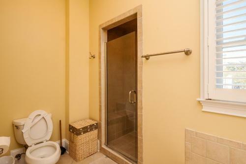 Rey Del Mar By Oak Island Accommodations