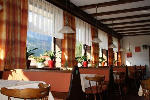 Hostal Pension Tilly
