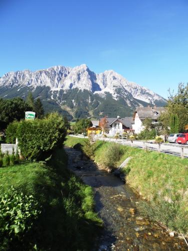 Hostal Pension Tilly