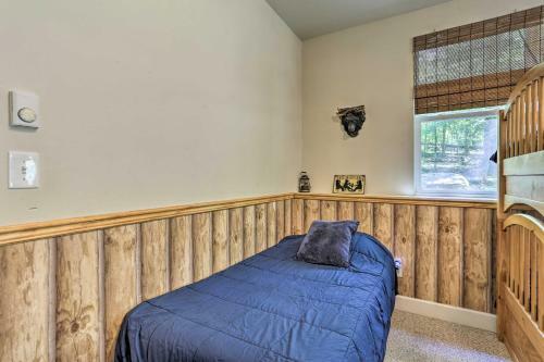Spacious Lackawaxen Retreat With Shared Pool!