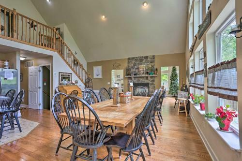 Spacious Lackawaxen Retreat With Shared Pool!