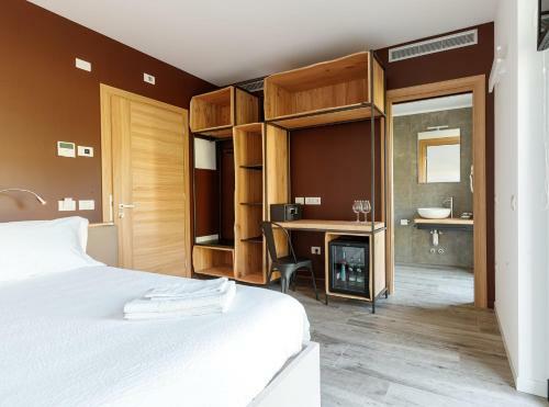 Nebbiolo Wine B&B