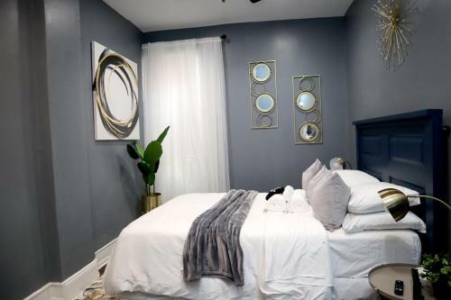 Apartamento The Cozy Getaway *private Backyard*