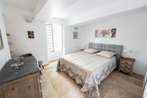 Hostal La Bastide Des Lavandins