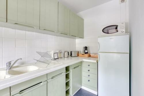 Apartamento Studio H�tel - Lit King Size - Parking - Wifi