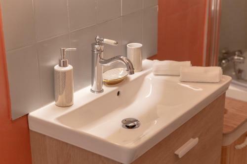 Apartamento Studio H�tel - Lit King Size - Parking - Wifi