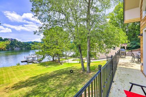 Waterfront Piney Flats Home With Private Dock!