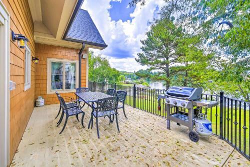 Waterfront Piney Flats Home With Private Dock!