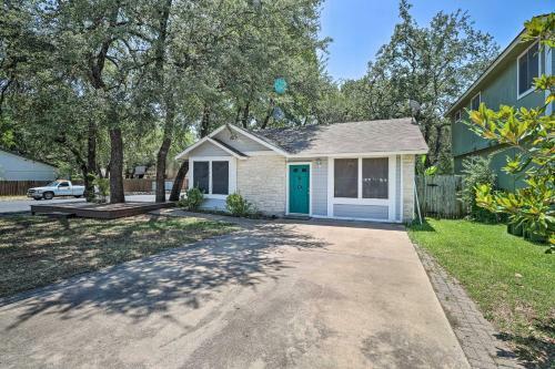 Chic Austin Home Fenced Courtyard And 3 Patios