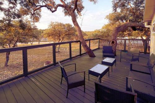 Charming Riverfront Home - Casa Topo @ Sparrowbend