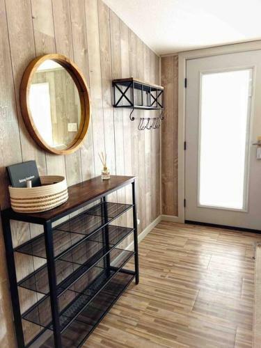 Charming Riverfront Home - Casa Topo @ Sparrowbend