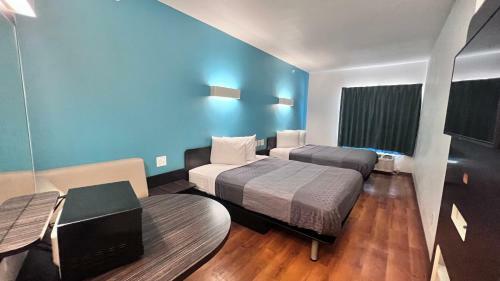 Emblaze Hotel
