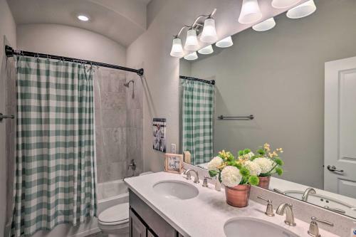 Aledo Home With Covered Patio And Spacious Yard!