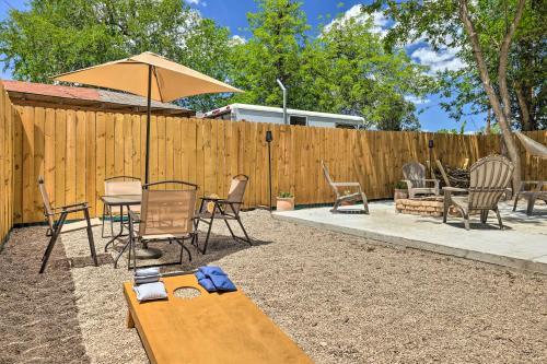 Stylish San Antonio Hideaway With Cowboy Pool!