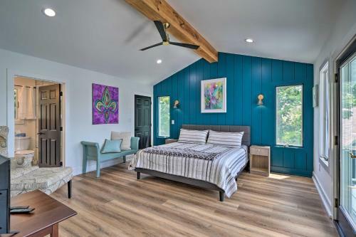 Huge Lakefront Escape With Dock And Floating Deck