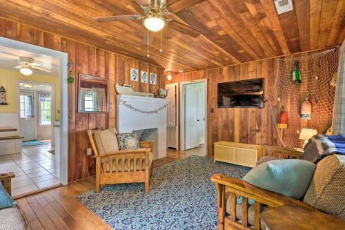 Serene River Retreat With Private Beach And Dock!
