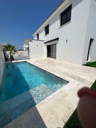 Villa Ella