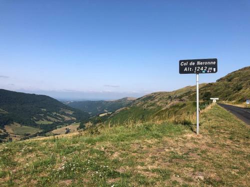 Posada Auberge Du Col De Neronne
