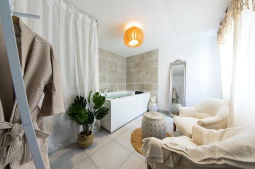 Le Bali Spa : Maison Avec Jardin Et Netflix