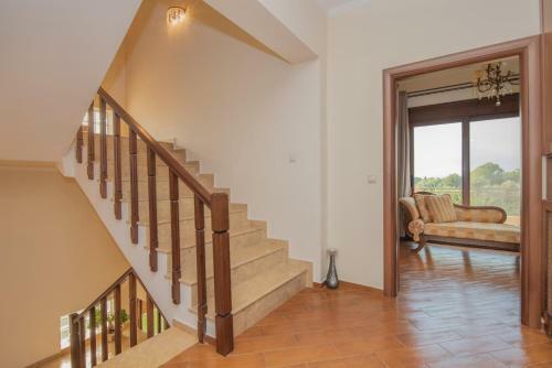 Emma's Luxury Villa