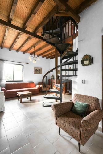 #luxlikehome Toroni Traditional Country House